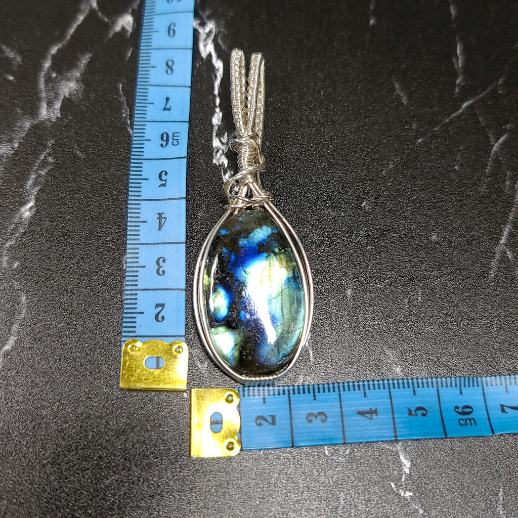 Sterling Silver Labradorite Pendant