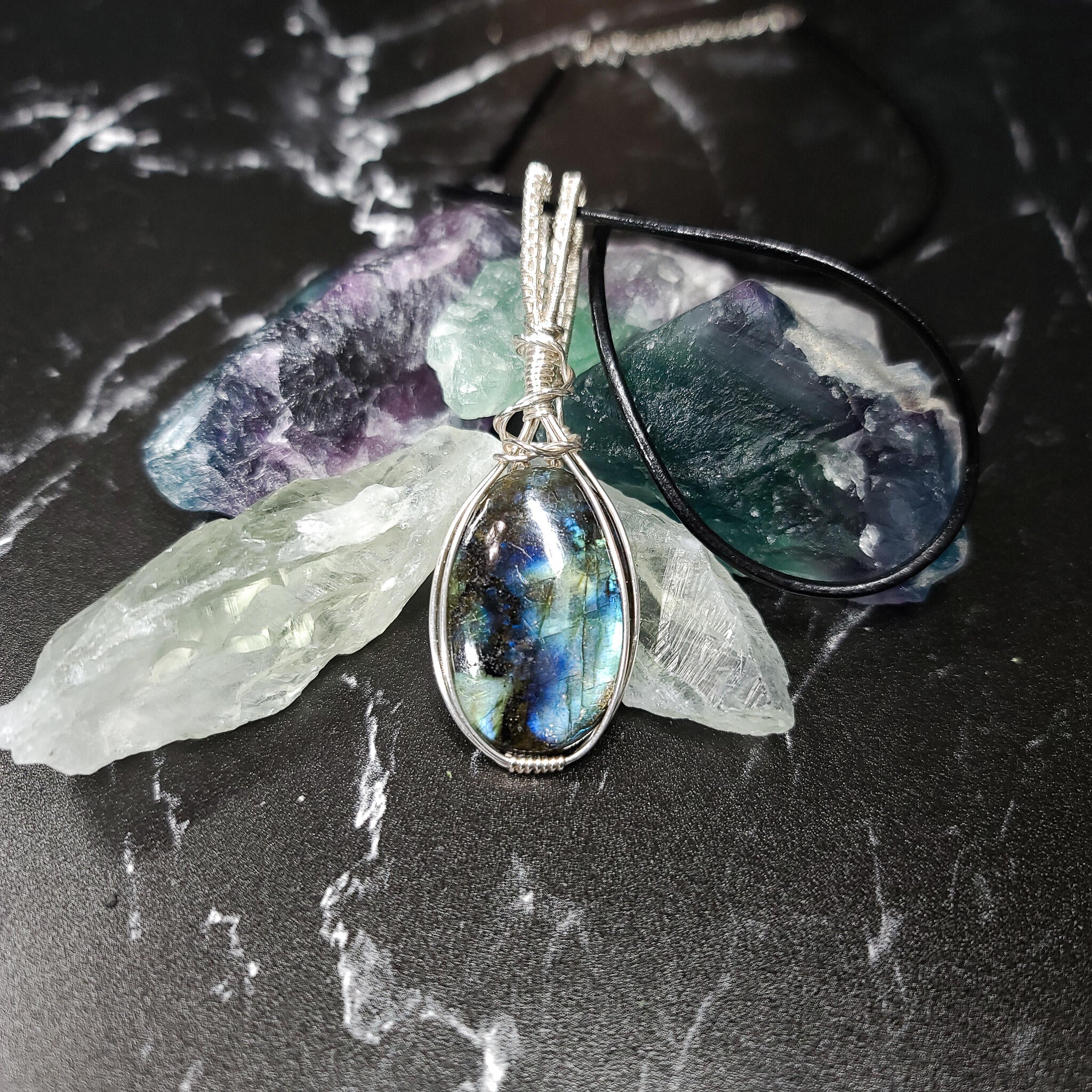 Sterling Silver Labradorite Pendant