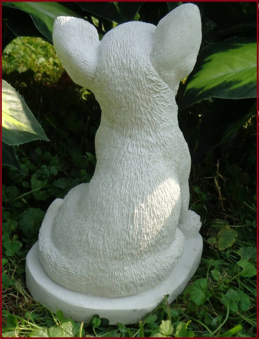 Chihuahua Dog concrete 4-1/2 x 5-3/4 x 8" High