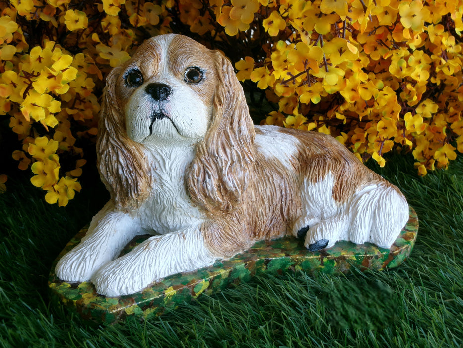Cavalier King Charles Spaniel Concrete 6x10-1/2 x 6" High