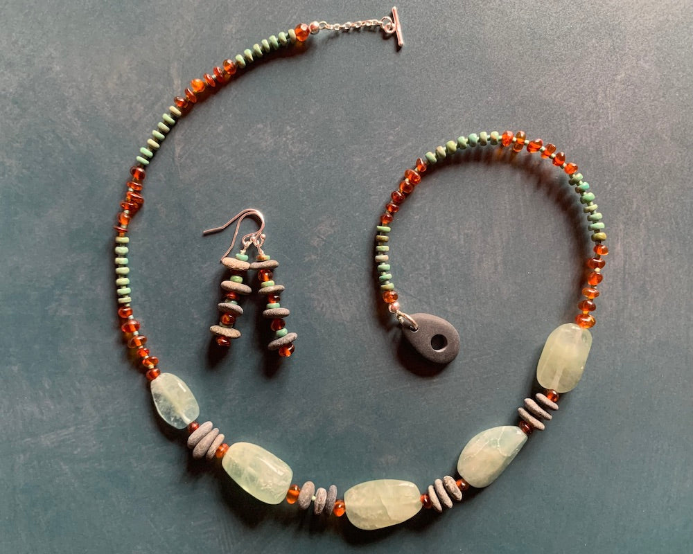 Necklace set | aquamarine nuggets beach pebbles amber nuggets turquoise rondelles river stone toggle clasp turquoise
