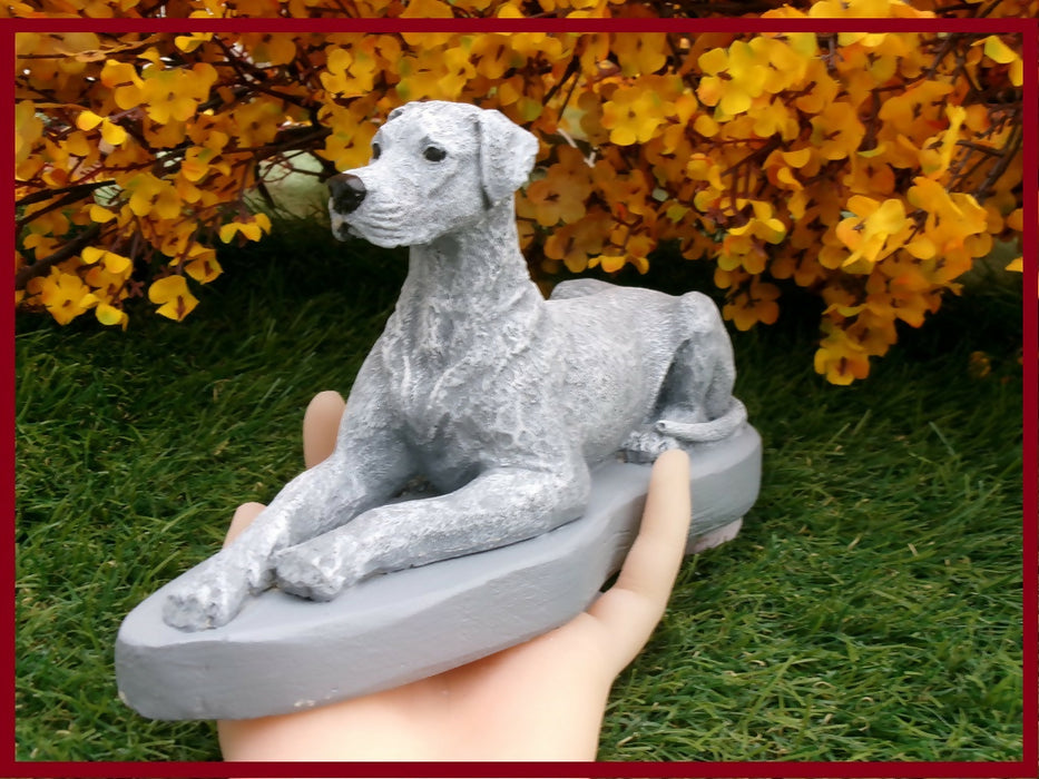 Concrete dog figurines King Charles Beagle Pekingese Korthals Griffin Sheepdog Schnauzer Akita, German Shepherd Dog Great Dane