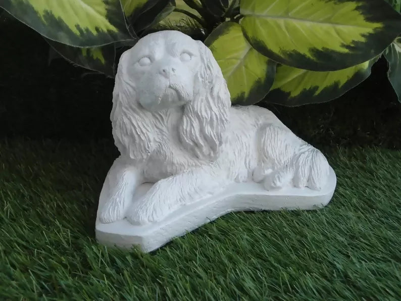 Cavalier King Charles Spaniel Concrete 6x10-1/2 x 6" High