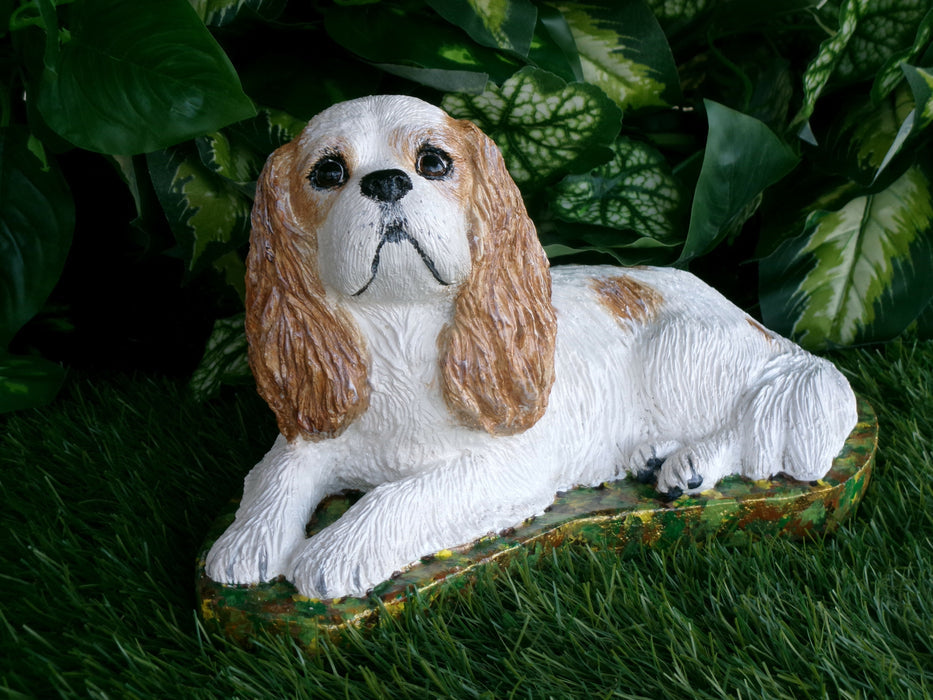 Cavalier King Charles Spaniel Concrete 6x10-1/2 x 6" High
